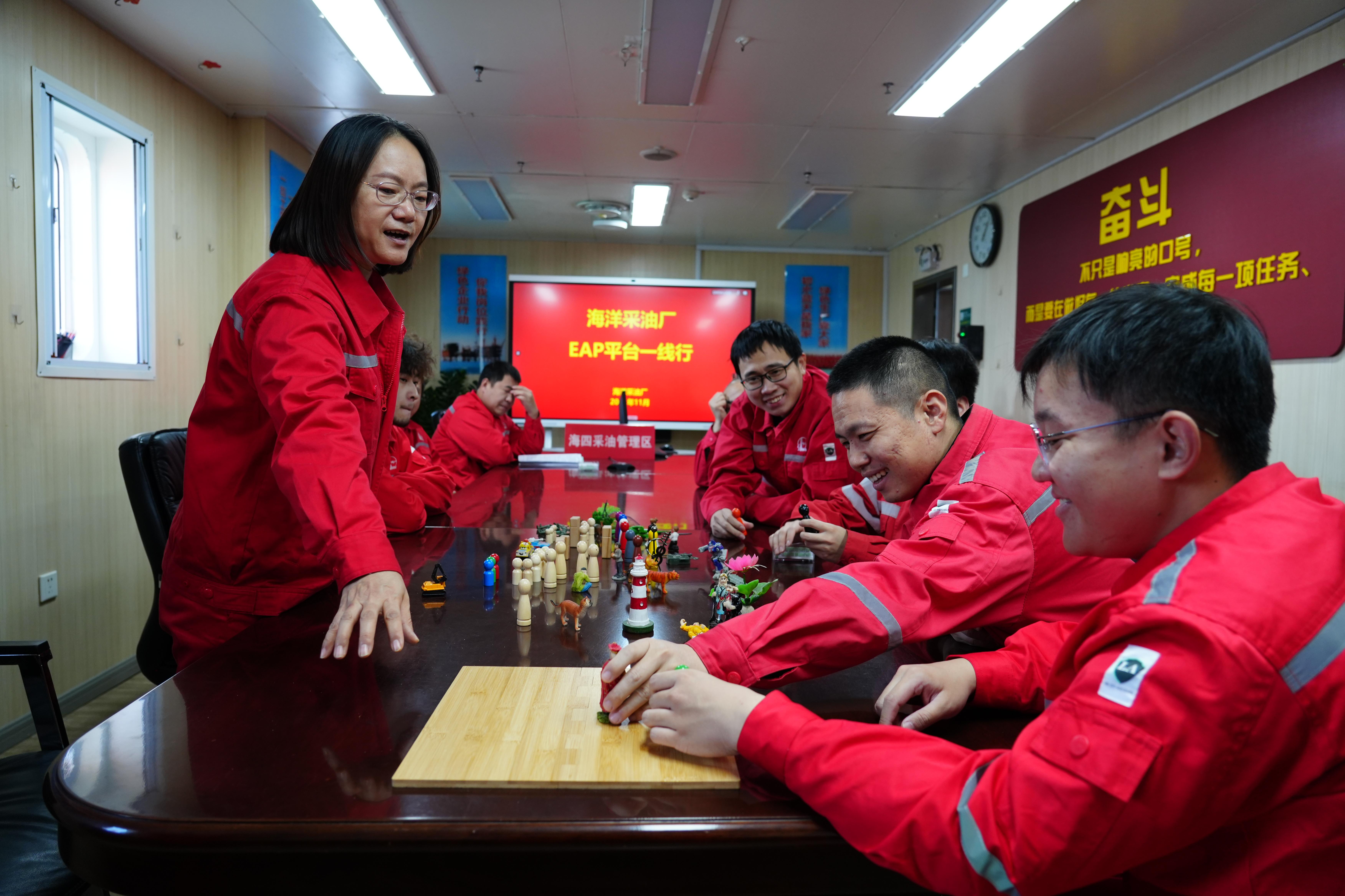 度好图（2025年11月）AG真人百家乐中国石化月(图1)